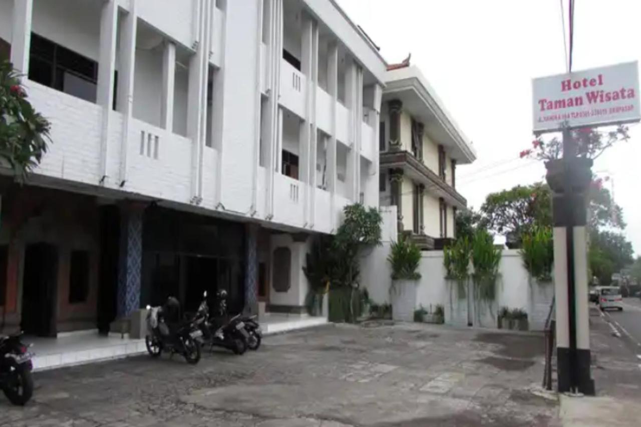 Oyo 90822 Hotel Taman Wisata Denpasar  Luaran gambar